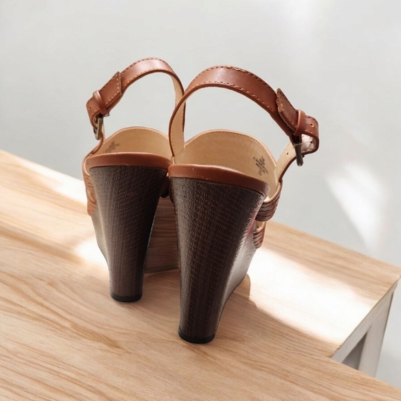 Indigo Rd. Cross Strap Heels, 7.5 - Picture 4 of 5